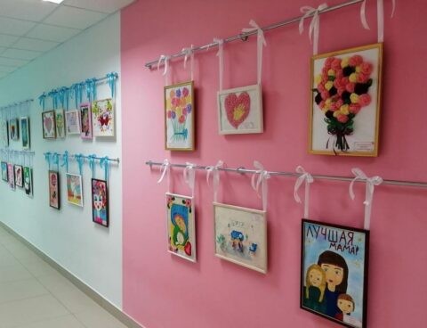 Выставка творческих работ воспитанников МБДОУ «Детский сад  № 100», посвященная дню матери «Сердце Матери»